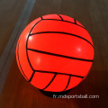 Jymingde a conduit une balle de volley-ball lumineuse